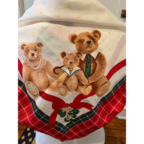 Vintage Avon Teddy Bear Christmas scarf - Picture 4 of 7